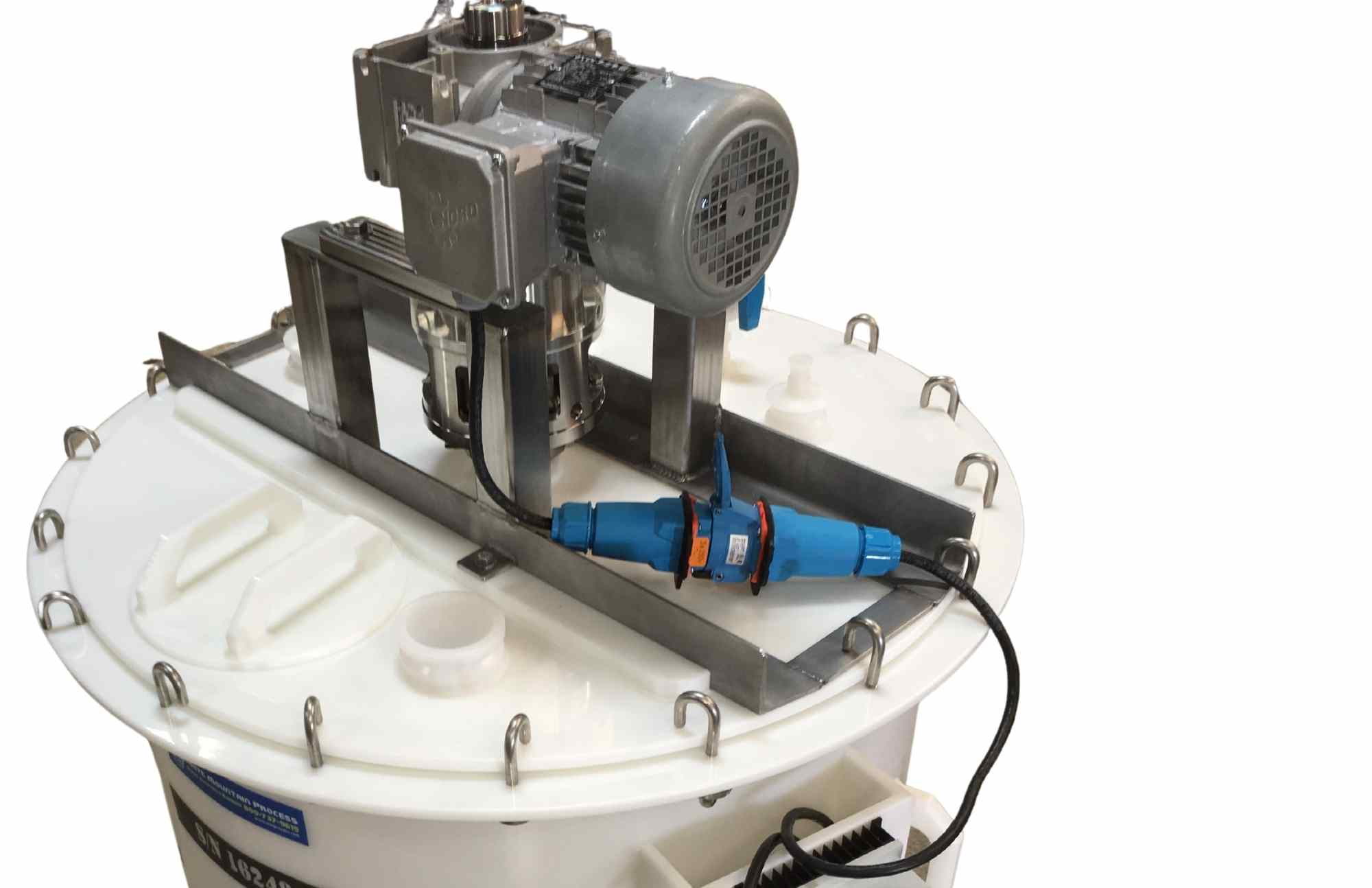 5 Key Benefits of Sanitary Plastic Mixing Tanks for Biotech Manufacturing